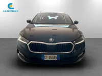 Usata Skoda Octavia Executive 116 CV (85 kW) 2023 Blu lava Station wagon