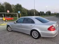 Usata Mercedes E220 Avantgarde 150 CV (110 kW) 2004 Berlina