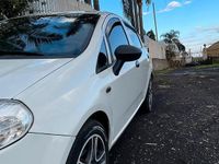 Usata Fiat Grande Punto 75 CV (55 kW) 2010 Bianco Utilitaria
