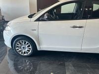 Usata Lancia Ypsilon 74 CV (54 kW) 2012 Bianco Utilitaria