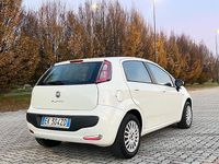 Usata Fiat Punto Evo Dynamic 70 CV (51 kW) 2011 Bianco Utilitaria