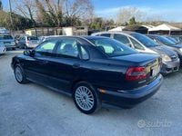 Usata Volvo S40 116 CV (85 kW) 1997 Nero Berlina