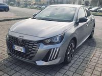 Usata Peugeot 208 Allure 101 CV (74 kW) 2024 Grigio Utilitaria
