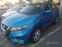 Usata Nissan Qashqai Acenta+ 159 CV (116 kW) 2019 Azzurro metallizzato SUV