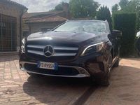Usata Mercedes GLA200 Business 136 CV (100 kW) 2016 Marrone SUV