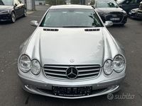 Usata Mercedes SL500 306 CV (225 kW) 2001 Grigio Cabrio