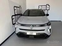 Usata Renault Captur Techno 101 CV (74 kW) 2025 Grigio SUV