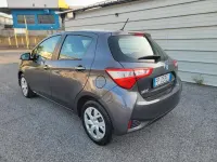 Usata Toyota Yaris Active 73 CV (53 kW) 2018 Grigio Utilitaria