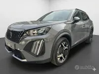 Usata Peugeot 2008 Allure+ 101 CV (74 kW) 2025 Grigio SUV