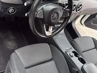 Begagnad Mercedes 180 Premium 109 HK (80 kW) 2018 Vit Sedan