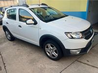 Usata Dacia Sandero 90 CV (66 kW) 2016 Bianco Berlina