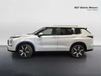 Nuova Mitsubishi Outlander P-HEV Intense 306 CV (225 kW) 2026 White diamond SUV