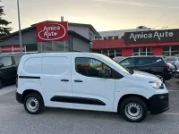 Usata Fiat Doblò 102 CV (75 kW) 2024 Bianco Monovolume