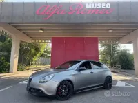 Usata Alfa Romeo Giulietta Quadrifoglio 240 CV (176 kW) 2014 Grigio Utilitaria