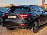 Usata Maserati Levante 349 CV (256 kW) 2020 Nero SUV