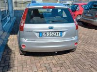 Usata Ford Fiesta 75 CV (55 kW) 2008 Grigio Utilitaria