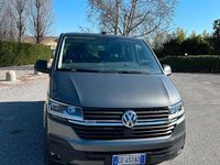 Usata VW Multivan 150 CV (110 kW) 2021 Grigio Furgone