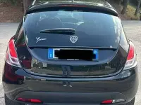 Usata Lancia Ypsilon 69 CV (50 kW) 2012 Nero Utilitaria