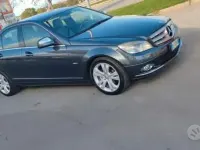 Usata Mercedes 220 170 CV (125 kW) 2007 Berlina