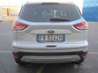 Usata Ford Kuga Titanium 120 CV (88 kW) 2016 Argento SUV