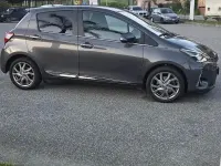 Usata Toyota Yaris Style 90 CV (66 kW) 2017 Grigio Berlina
