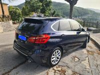 Usata BMW 218 Luxury Line 150 CV (110 kW) 2019 Blu Station wagon