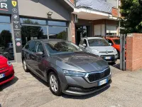 Usata Skoda Octavia Executive 150 CV (110 kW) 2023 Grigio Station wagon