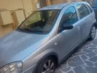 Usata Opel Corsa Club 60 CV (44 kW) 2005 Argento Utilitaria