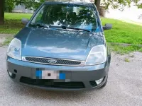 Usata Ford Fiesta 68 CV (50 kW) 2003 Grigio Utilitaria