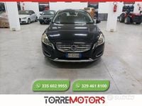 Usata Volvo V60 Kinetic 205 CV (150 kW) 2011 Nero Station wagon