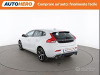 Usata Volvo V40 R-Design 120 CV (88 kW) 2019 Bianco Berlina
