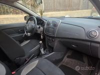 Usata Dacia Sandero Stepway 90 CV (66 kW) 2015 Berlina