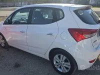 Usata Hyundai ix20 77 CV (56 kW) 2011 Bianco Utilitaria