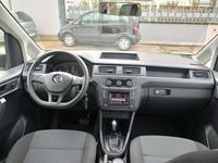 Begagnad VW Caddy 102 HK (75 kW) 2019 Vit Minibuss