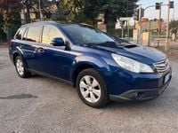 Usata Subaru Outback Exclusive+ 149 CV (109 kW) 2013 Blu Station wagon