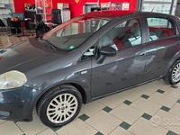 Usata Fiat Grande Punto Emotion 90 CV (66 kW) 2009 Grigio Utilitaria