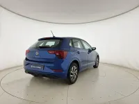 Usata VW Polo Life 95 CV (69 kW) 2023 Reef blue metallizzato Utilitaria