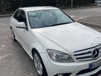 Usata Mercedes C220 Avantgarde 170 CV (125 kW) 2007 Bianco Berlina