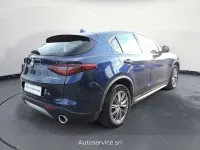 Begagnad Alfa Romeo Stelvio 209 HK (153 kW) 2018 Blå SUV