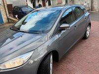 Usata Ford Focus 95 CV (69 kW) 2015 Grigio Berlina