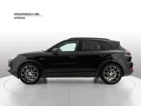 Usata Porsche Cayenne 462 CV (339 kW) 2024 0e nero cromite metallizzato SUV
