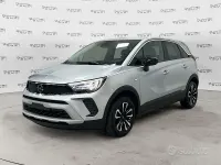 Usata Opel Crossland Elegance 110 CV (80 kW) 2024 Grigio SUV