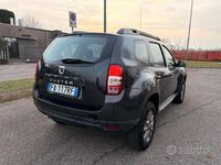 Usata Dacia Duster 110 CV (80 kW) 2015 Grigio SUV