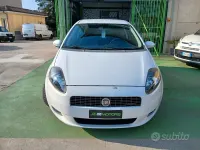 Usata Fiat Grande Punto Sport 120 CV (88 kW) 2009 Bianco Utilitaria