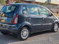 Usata Lancia Musa 119 CV (87 kW) 2009 Grigio Monovolume