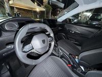 Usata Peugeot 208 102 CV (75 kW) 2024 Utilitaria