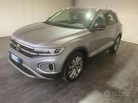 Usata VW T-Roc Style 116 CV (85 kW) 2023 Argento SUV