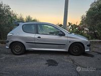 Usata Peugeot 206 75 CV (55 kW) 2002 Grigio Utilitaria
