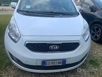Usata Kia Venga 90 CV (66 kW) 2013 Bianco Utilitaria
