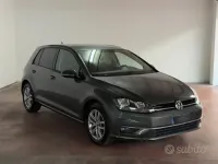Usata VW Golf VII Sport 116 CV (85 kW) 2018 Grigio Berlina